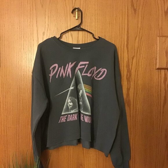 NWOT Pink Floyd Band Crop Sweatshirt Drop Sleeve Gray size- EXTRA LARGE - Picture 2 of 3